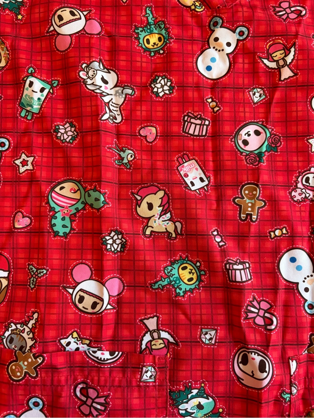 Tokidoki by Koi Holiday Character Scrub Top Women’s Medium Red Nurse Uniform - Picture 4 of 8